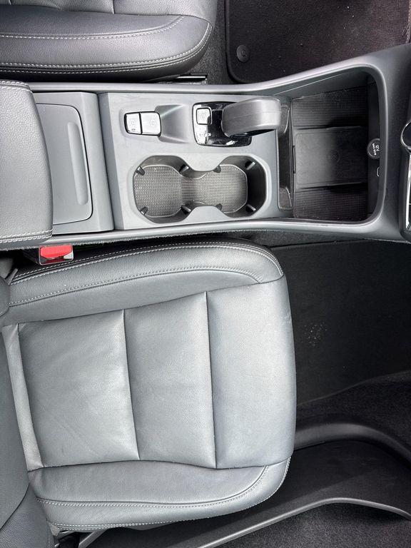 used 2025 Volvo XC40 car, priced at $32,626