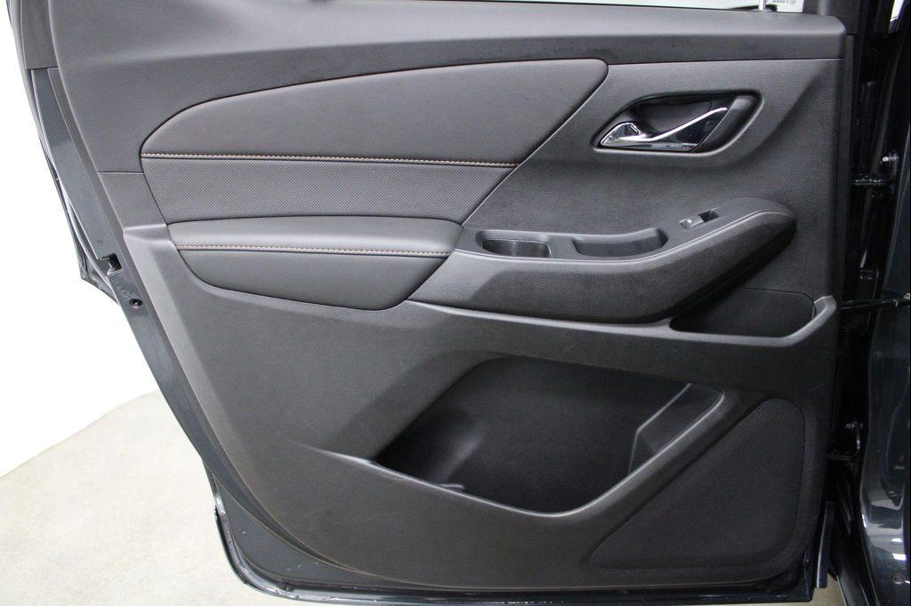 used 2020 Chevrolet Traverse car, priced at $23,997
