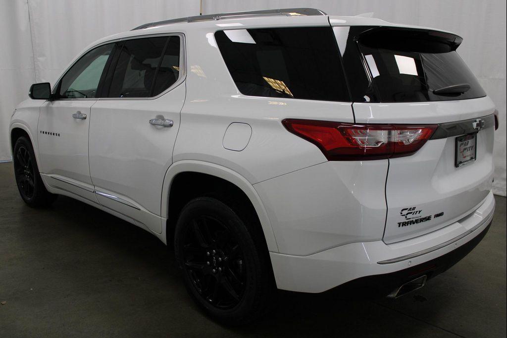 used 2020 Chevrolet Traverse car, priced at $27,875