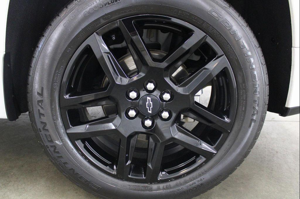 used 2020 Chevrolet Traverse car, priced at $27,875