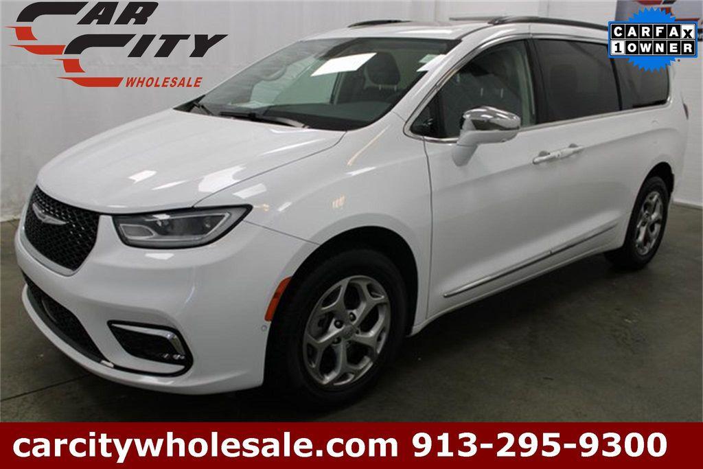 used 2022 Chrysler Pacifica car, priced at $27,678