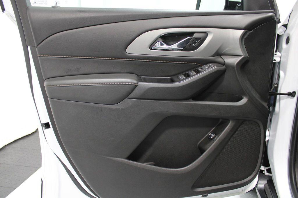 used 2018 Chevrolet Traverse car, priced at $18,404