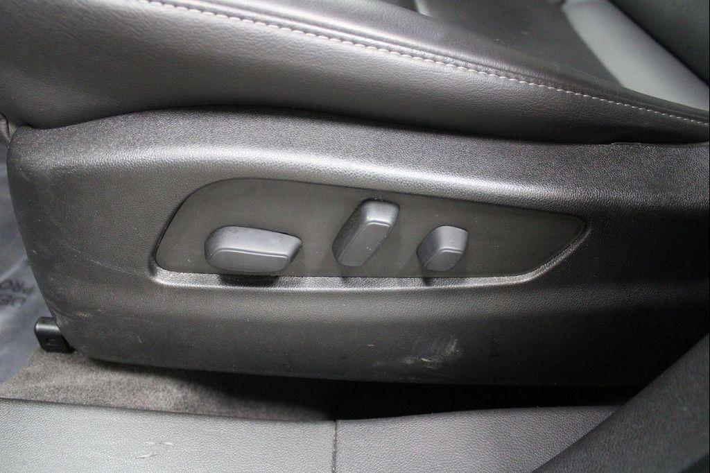 used 2023 Cadillac XT4 car, priced at $23,605