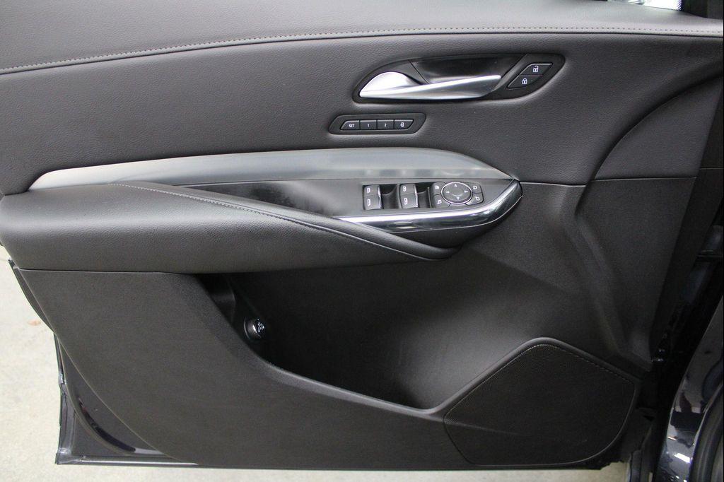 used 2023 Cadillac XT4 car, priced at $23,605