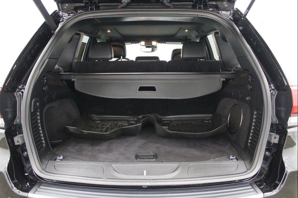 used 2021 Jeep Grand Cherokee car, priced at $19,986