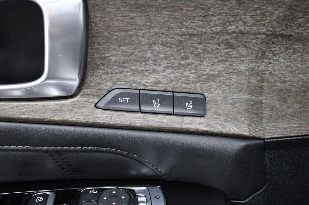 used 2023 Kia Sorento car, priced at $29,824