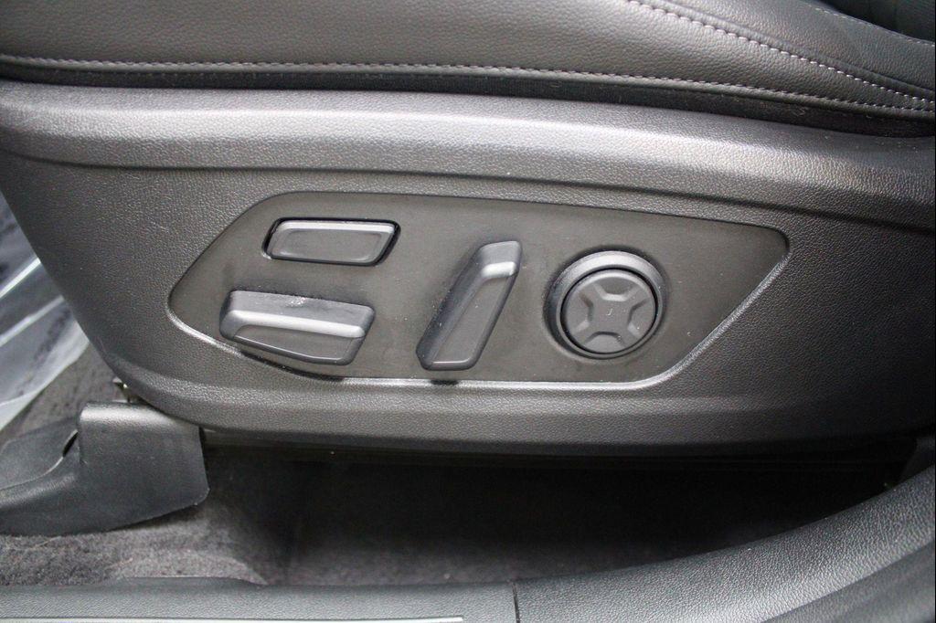 used 2023 Kia Sorento car, priced at $29,824