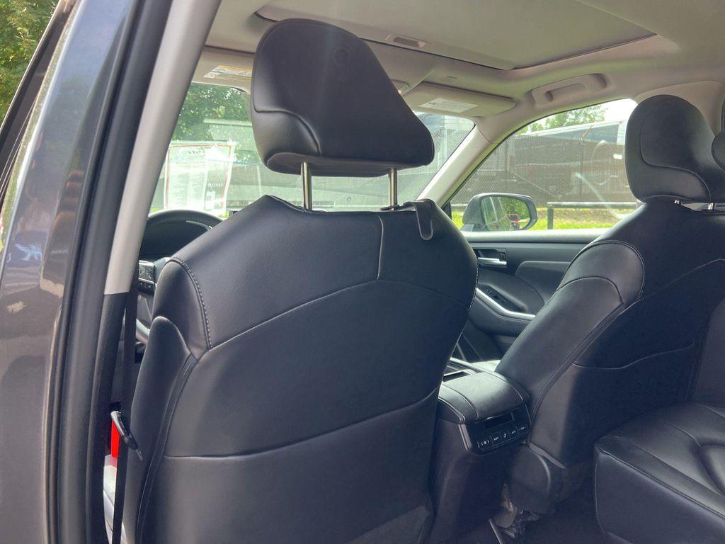 used 2023 Toyota Highlander car, priced at $38,274