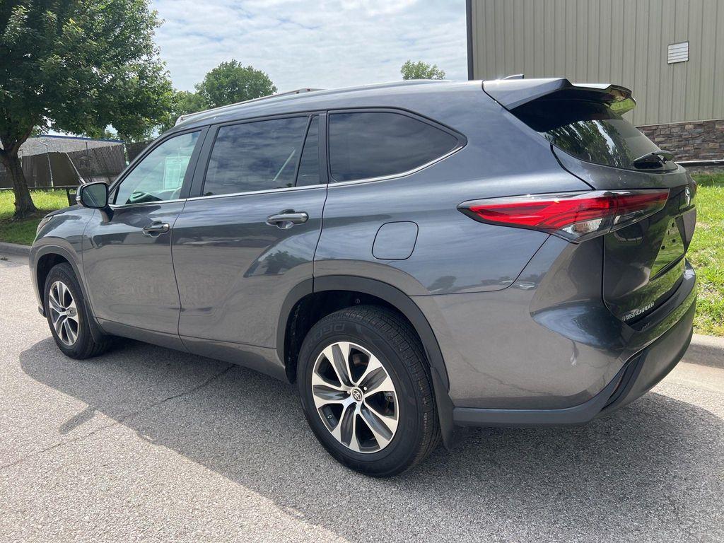 used 2023 Toyota Highlander car, priced at $38,274