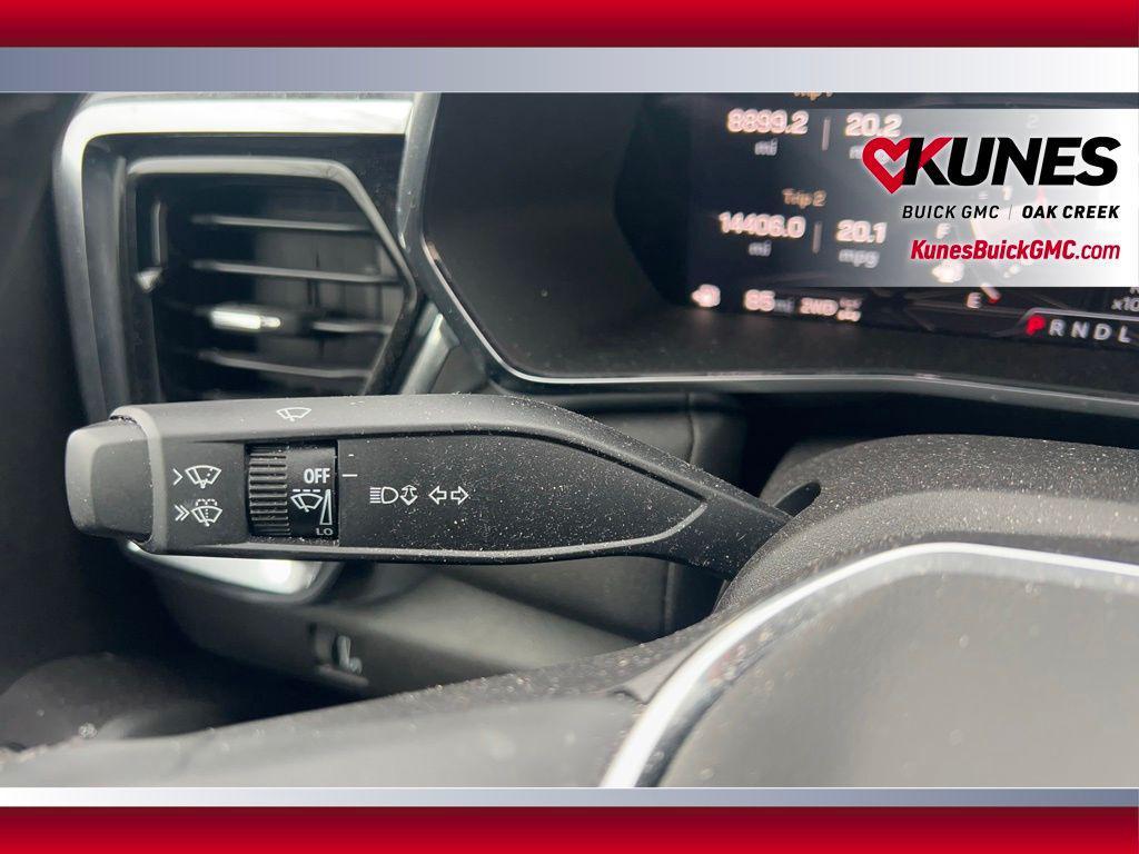 used 2024 GMC Canyon car, priced at $35,595