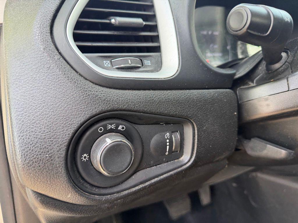 used 2020 Jeep Renegade car, priced at $11,432