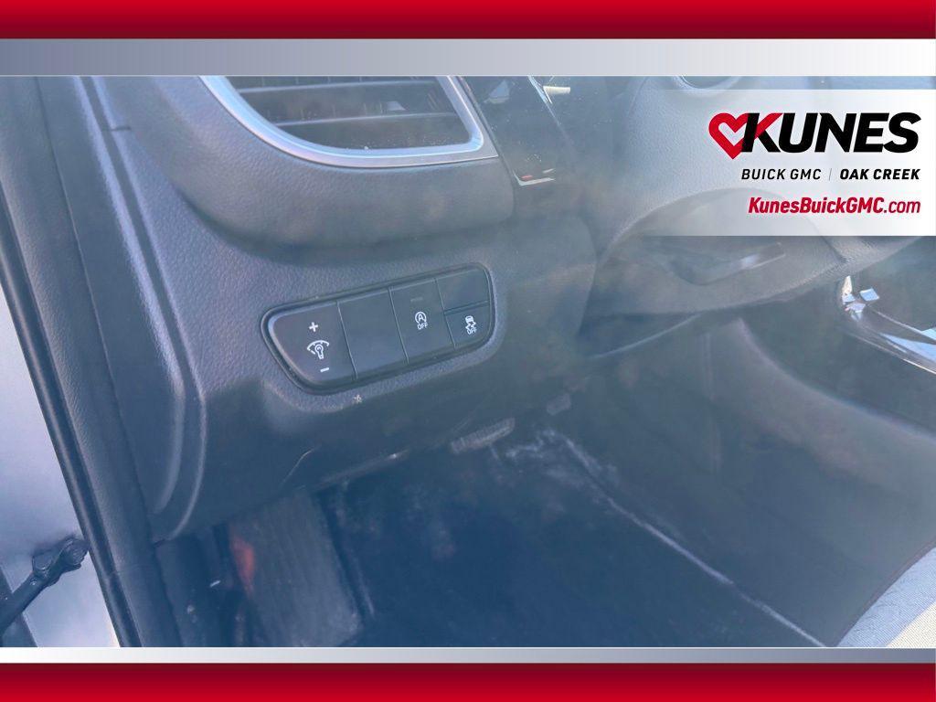 used 2025 Kia Seltos car, priced at $21,192