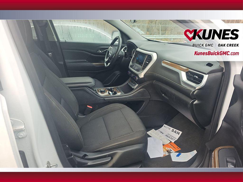 used 2023 GMC Acadia car, priced at $24,912