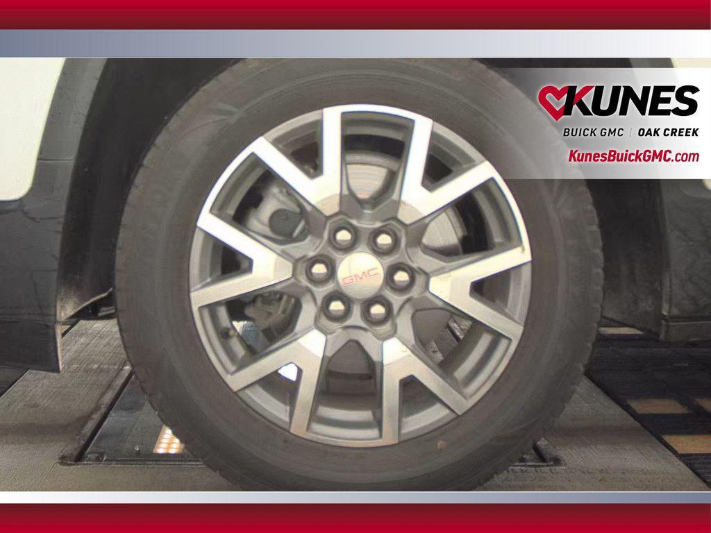 used 2023 GMC Acadia car, priced at $24,912