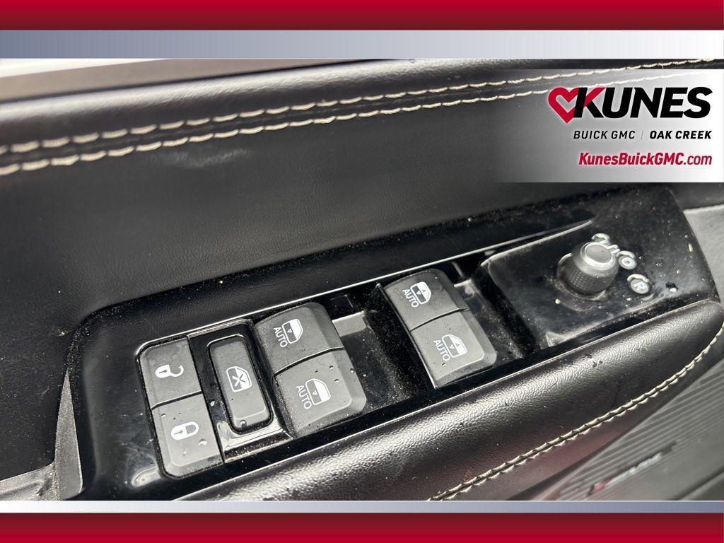 used 2022 Jeep Wagoneer car, priced at $35,314