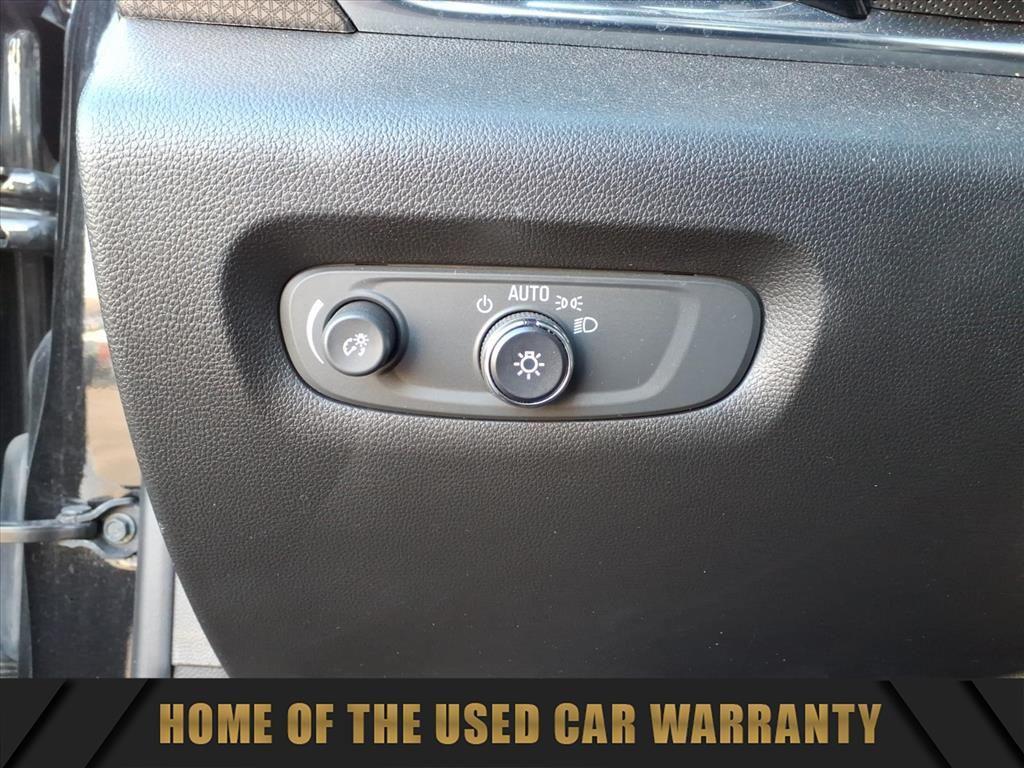 used 2023 Chevrolet Traverse car, priced at $28,777