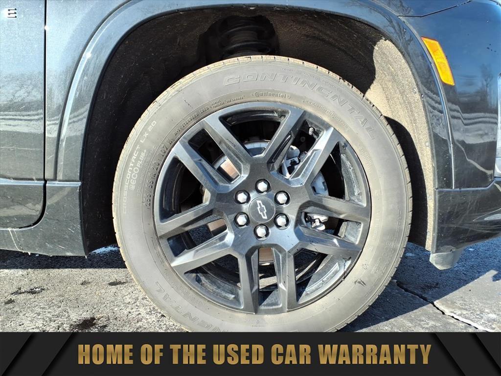 used 2023 Chevrolet Traverse car, priced at $28,777