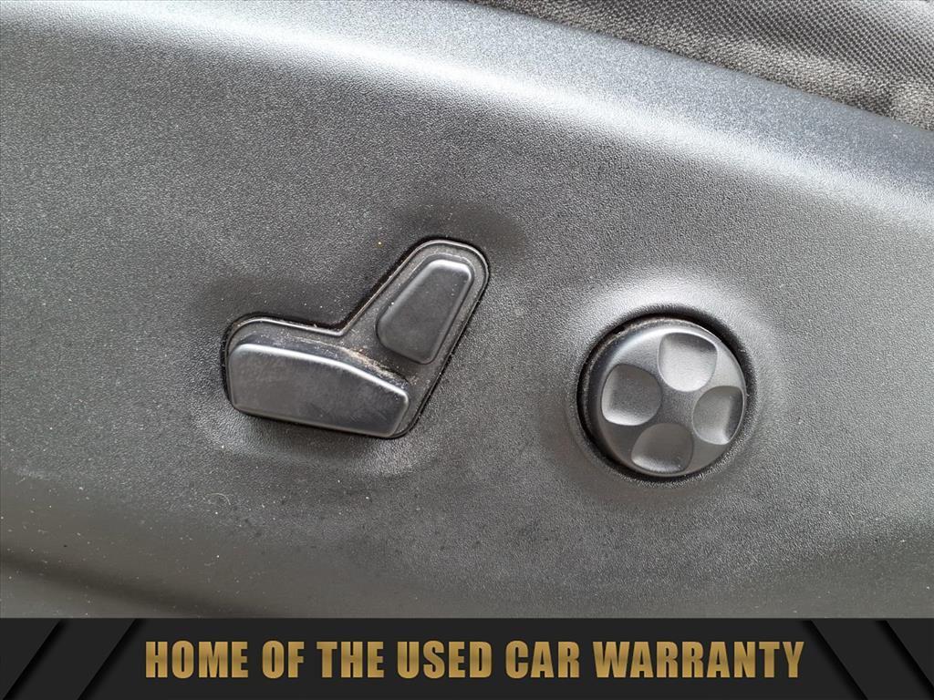 used 2019 Chrysler Pacifica car, priced at $16,674