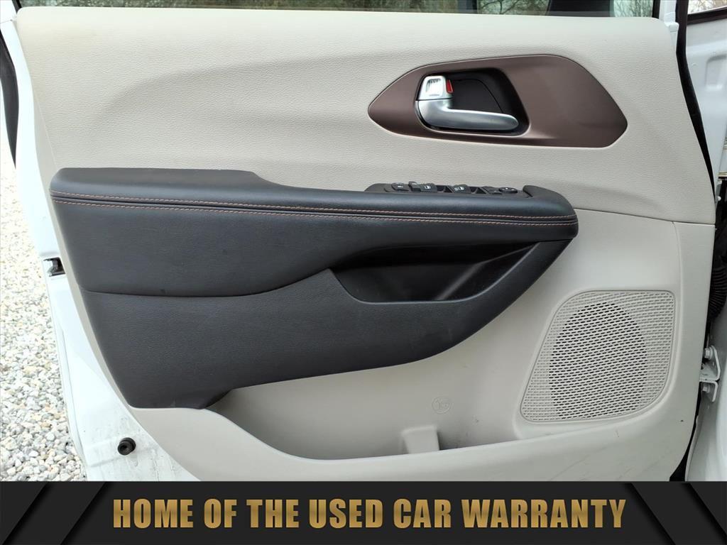 used 2019 Chrysler Pacifica car, priced at $16,674