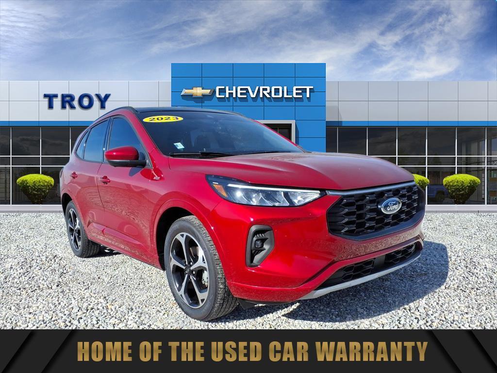 used 2023 Ford Escape car, priced at $24,391