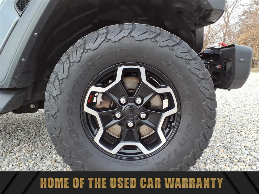 used 2021 Jeep Gladiator car, priced at $28,656