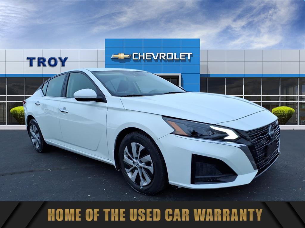 used 2023 Nissan Altima car, priced at $19,185