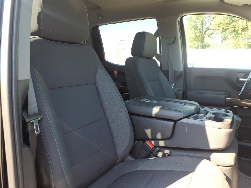 used 2022 GMC Sierra 1500 car, priced at $29,138