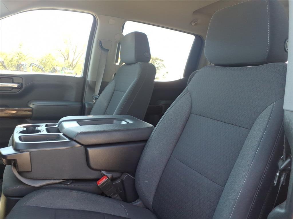 used 2022 GMC Sierra 1500 car, priced at $29,138