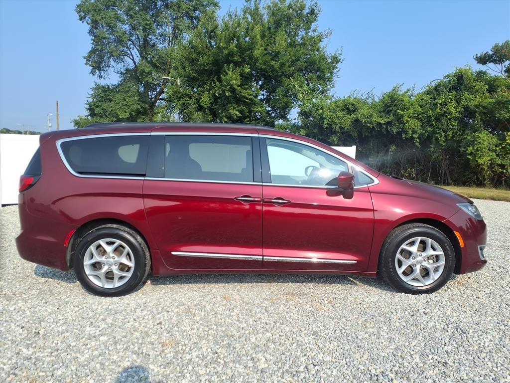 used 2017 Chrysler Pacifica car, priced at $9,183