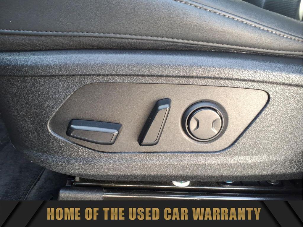 used 2025 Kia Sorento car, priced at $26,799