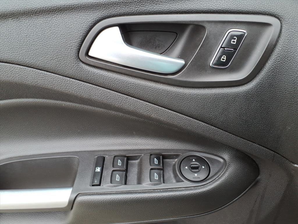 used 2013 Ford Escape car, priced at $5,383