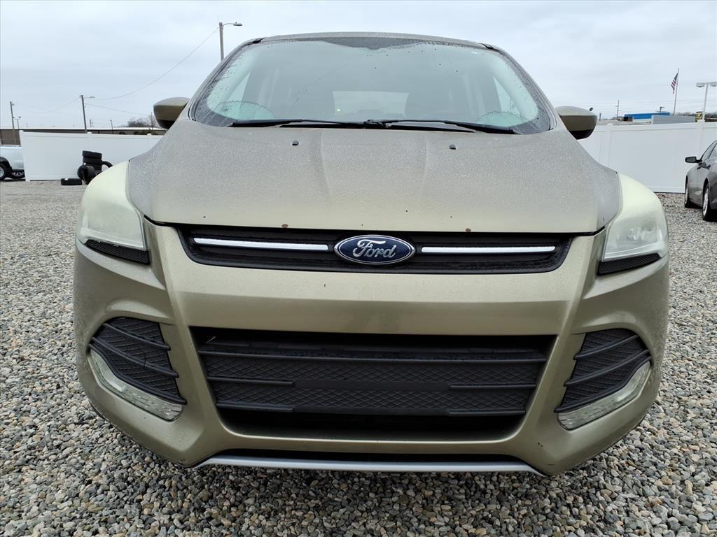 used 2013 Ford Escape car, priced at $5,383
