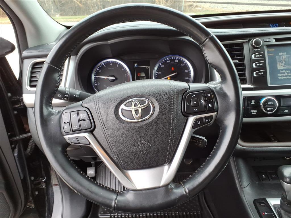 used 2017 Toyota Highlander car, priced at $15,629