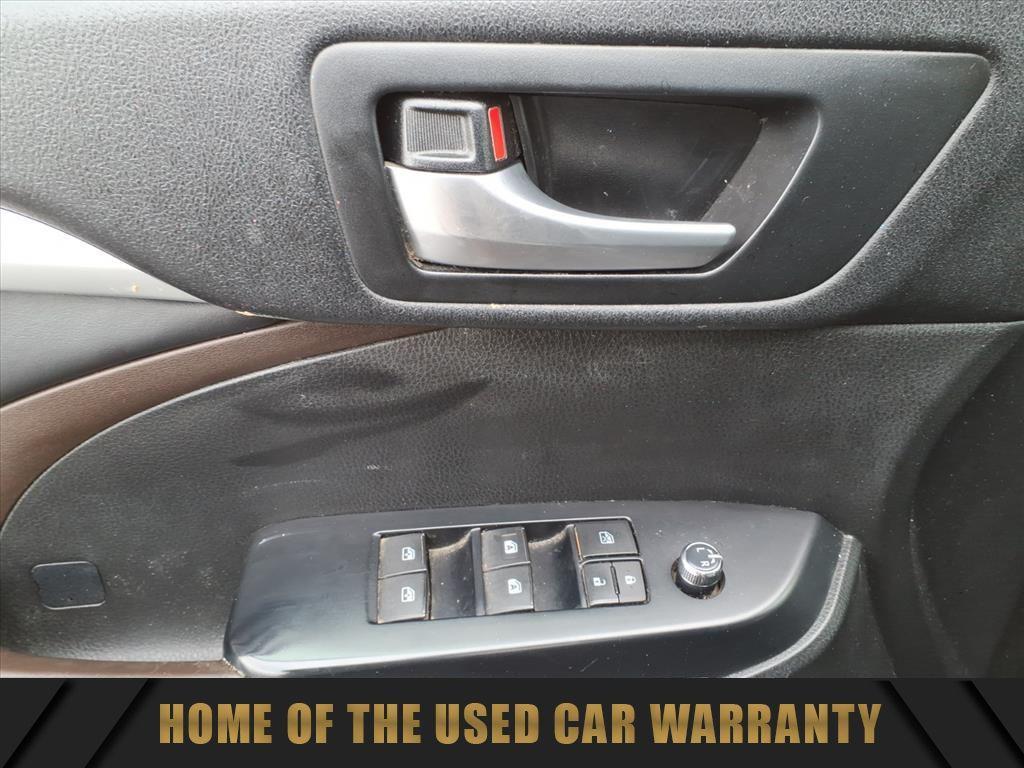 used 2017 Toyota Highlander car, priced at $14,368