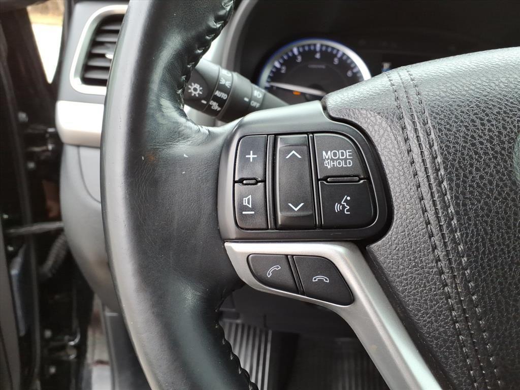 used 2017 Toyota Highlander car, priced at $15,629