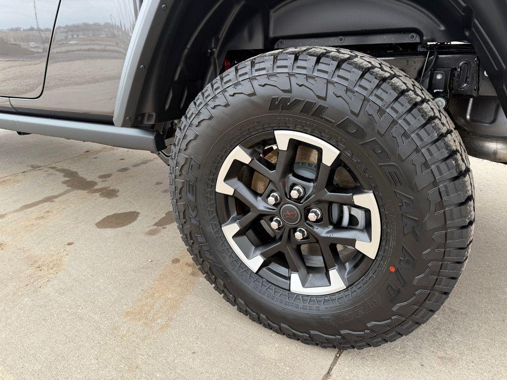 new 2026 Jeep Gladiator car, priced at $54,564