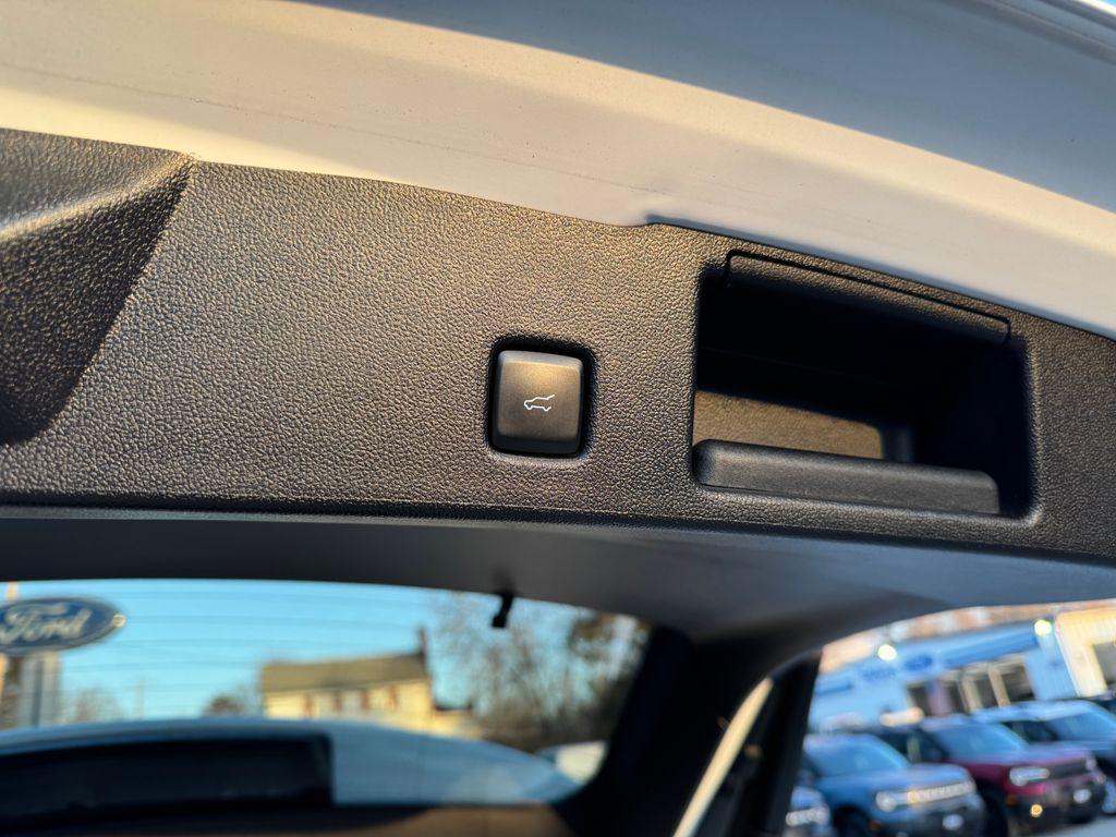 used 2022 Ford Escape car, priced at $21,990