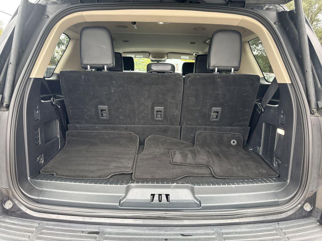 used 2024 Ford Expedition car, priced at $43,490