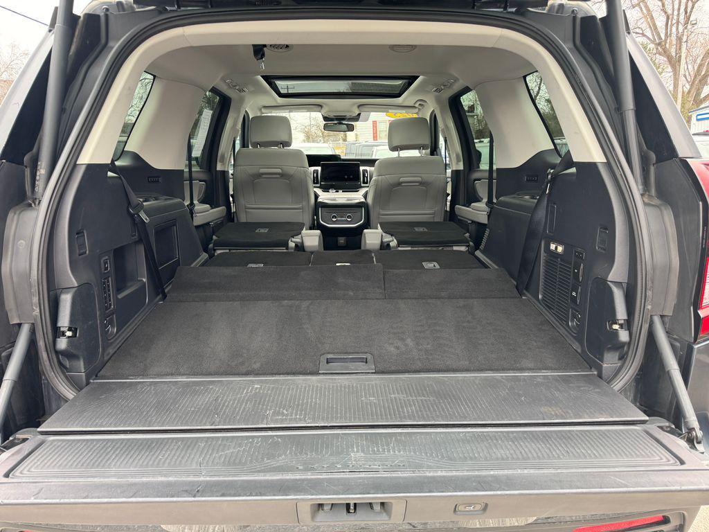 used 2025 Ford Expedition car, priced at $62,990