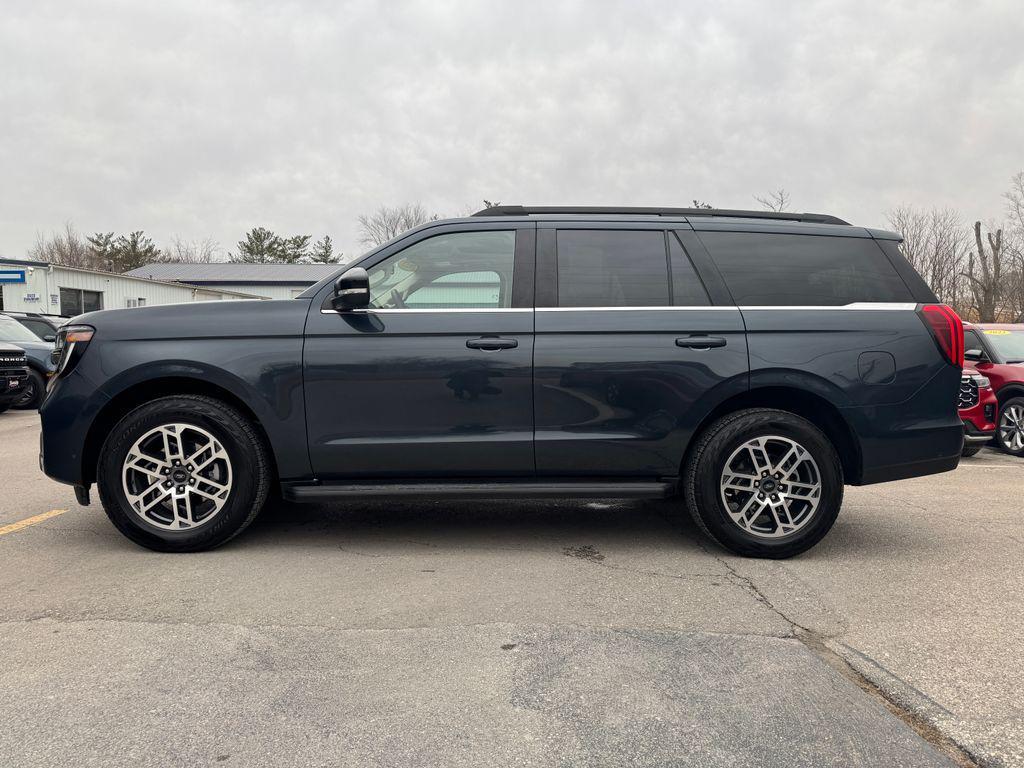 used 2025 Ford Expedition car, priced at $62,990