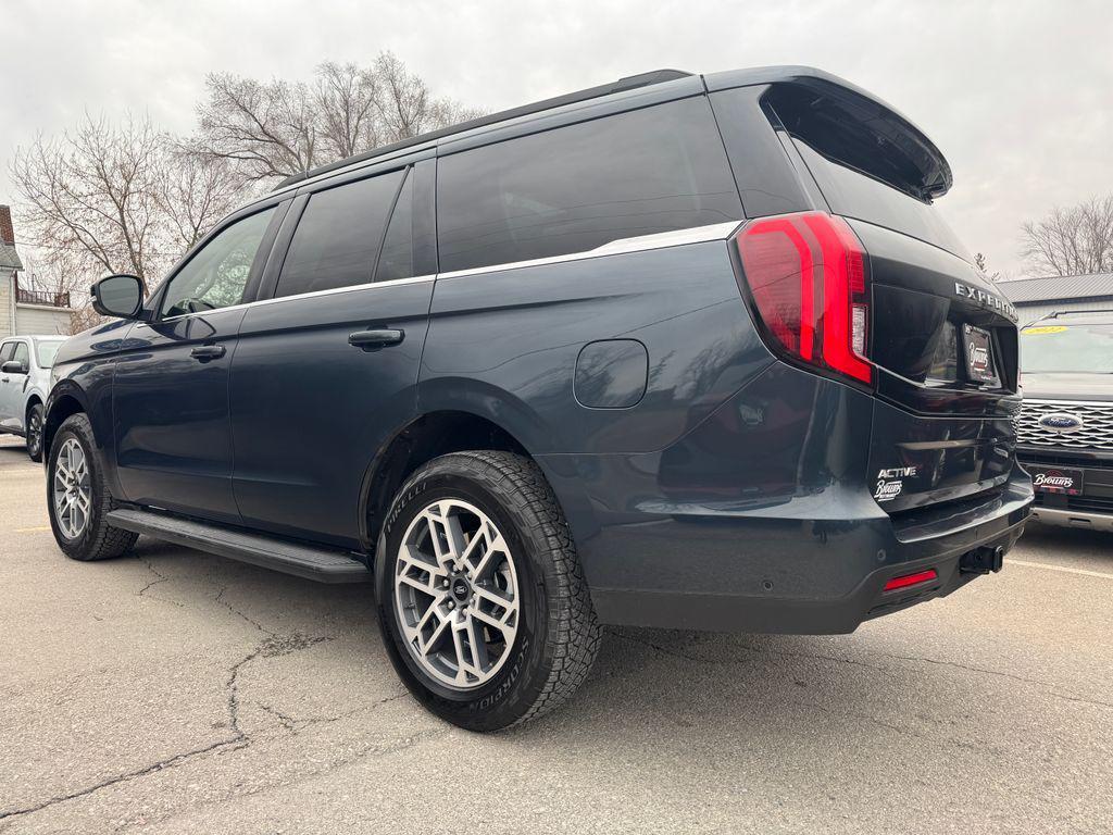 used 2025 Ford Expedition car, priced at $62,990
