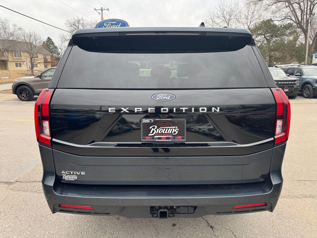 used 2025 Ford Expedition car, priced at $62,990