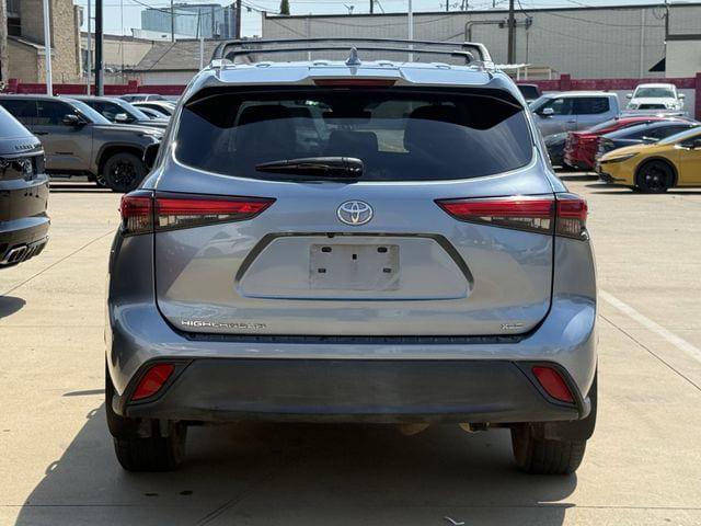 used 2022 Toyota Highlander car, priced at $34,280