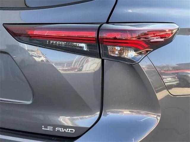 used 2024 Toyota Highlander car, priced at $33,715