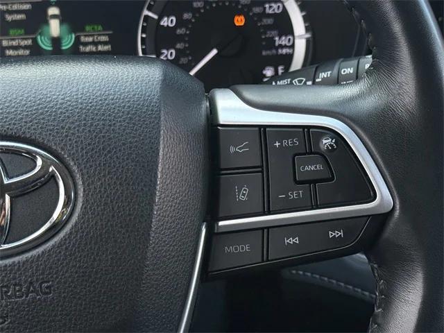 used 2024 Toyota Highlander car, priced at $33,715