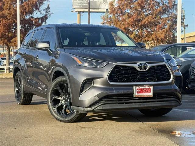 used 2022 Toyota Highlander car, priced at $25,935