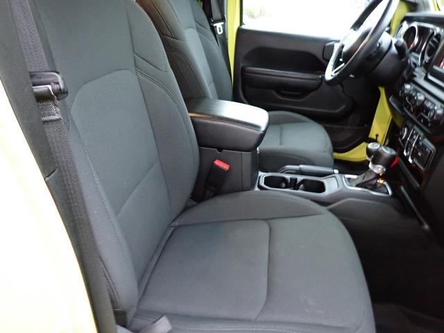 used 2022 Jeep Wrangler Unlimited car, priced at $31,988