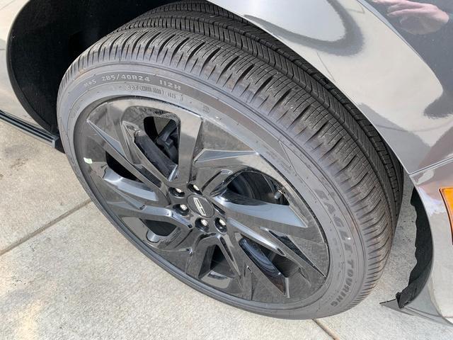 new 2026 Lincoln Navigator L car