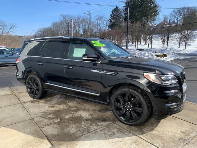 used 2024 Lincoln Navigator car, priced at $71,988