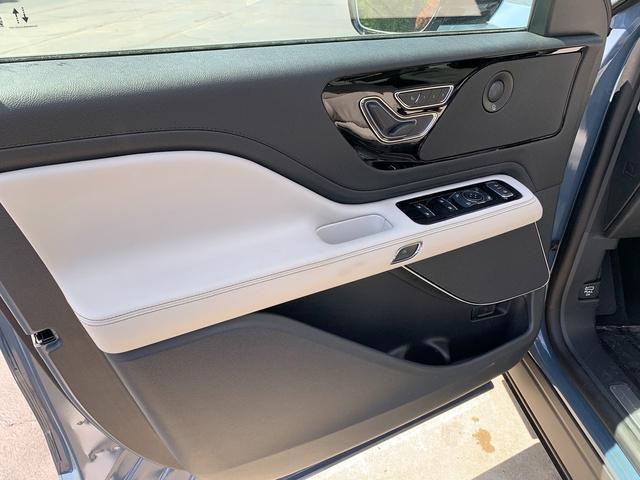 new 2026 Lincoln Aviator car